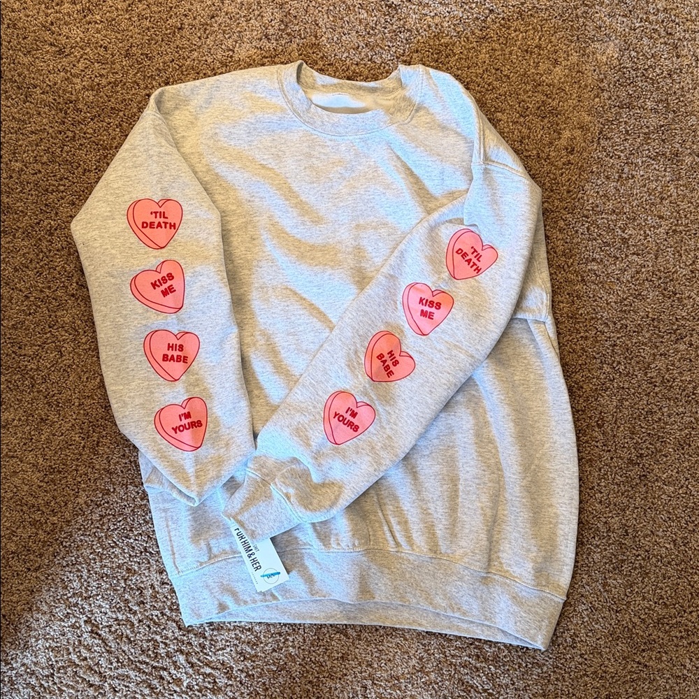 NWT hubs & hers Valentines Sweatshirt - M/L
